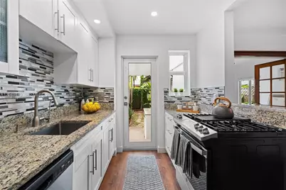 642 86th St, Miami Beach, FL 33141 - Photo 7