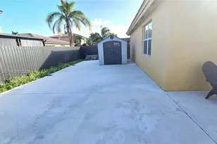 2105 NE 40th Ave, Homestead, FL 33033 - Photo 45