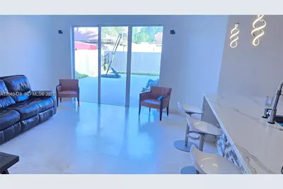 2105 NE 40th Ave, Homestead, FL 33033 - Photo 11