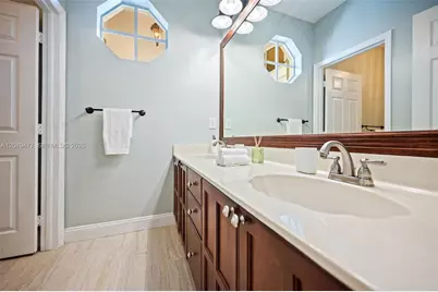 15973 SW 4th St, Pembroke Pines, FL 33027 - Photo 25