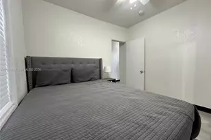 140 NW 13th St, Miami, FL 33136 - Photo 7