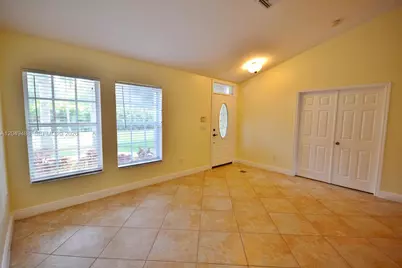 17569 N 89th Pl N, Loxahatchee, FL 33470 - Photo 13