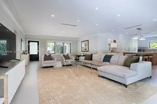 6835 Camarin St, Coral Gables, FL 33146 - Photo 3