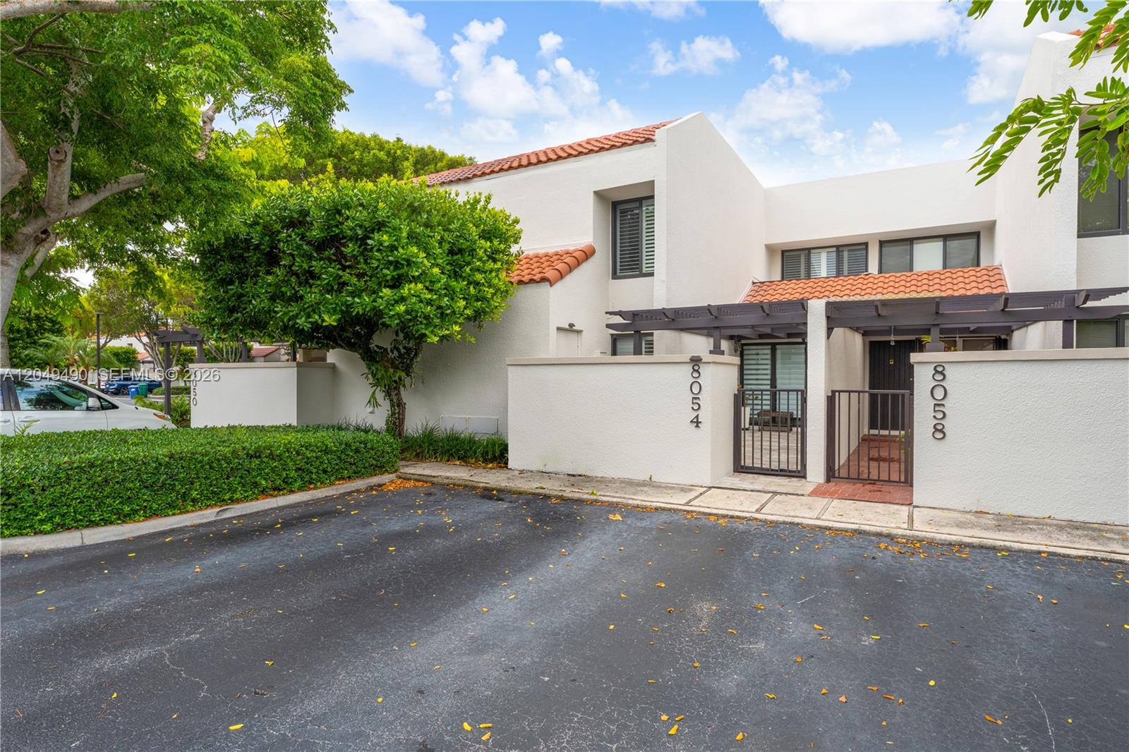 8054 SW 86th Terrace - 8054 SW 86th Terrace, Miami, FL 33143 Luxury Property | Jose Angel Pina