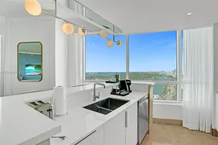 4401 Collins Ave, Miami Beach, FL 33140 - Photo 19
