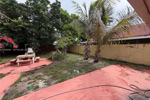 1061 E 20th St, Hialeah, FL 33013 - Photo 17