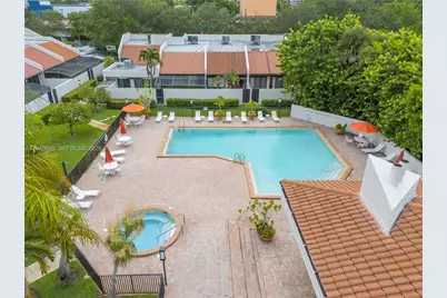8087 SW 86th Ter #0, Miami, FL 33143 - Photo 13