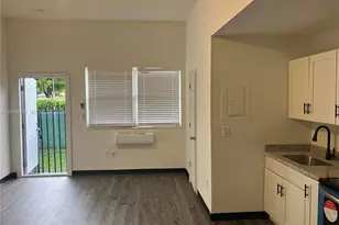 467 NW 8th St, Miami, FL 33136 - Photo 7