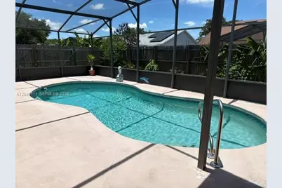 263 Cranbrook Dr, Kissimmee, FL 34758 - Photo 1