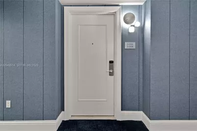 4401 Collins Ave #1508, Miami Beach, FL 33140 - Photo 17