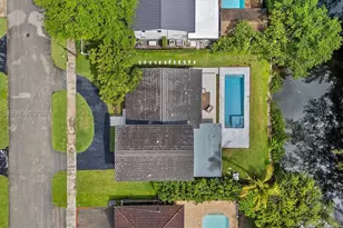 19731 NE 24th Ave, Miami, FL 33180 - Photo 55