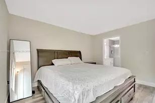 2445 NW 33rd St, Oakland Park, FL 33309 - Photo 25