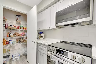 2445 NW 33rd St #1410, Oakland Park, FL 33309 - Photo 13