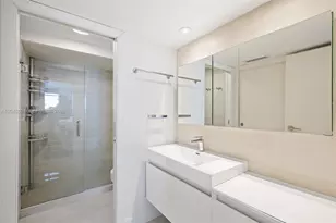 2333 Brickell Ave, Miami, FL 33129 - Photo 15