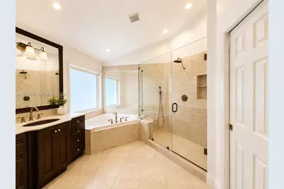 2616 Oakbrook Ct, Weston, FL 33332 - Photo 11
