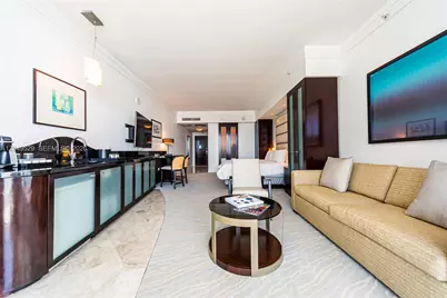 4391 Collins Ave #1015, Miami Beach, FL 33140 - Photo 3