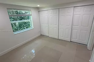 2201 Brickell Ave, Miami, FL 33129 - Photo 9