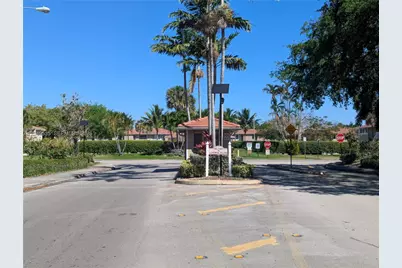 807 Twin Lakes Dr #32-G, Coral Springs, FL 33071 - Photo 19