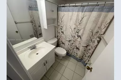 807 Twin Lakes Dr #32-G, Coral Springs, FL 33071 - Photo 9