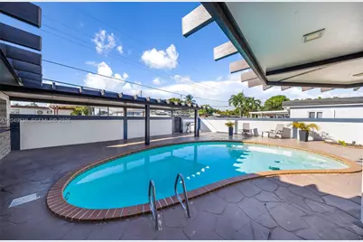 490 W 33rd Pl, Hialeah, FL 33012 - Photo 25