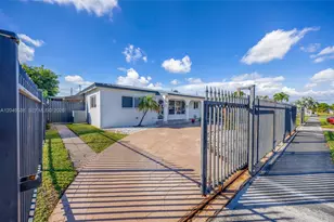 490 W 33rd Pl, Hialeah, FL 33012 - Photo 3