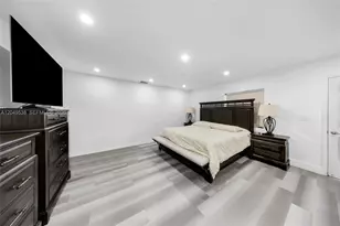 490 W 33rd Pl, Hialeah, FL 33012 - Photo 15
