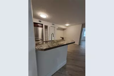 771 N Pine Island Rd #106, Plantation, FL 33324 - Photo 15