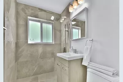 2195 SW 25th Ter, Miami, FL 33133 - Photo 19