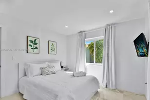 2195 SW 25th Ter, Miami, FL 33133 - Photo 21