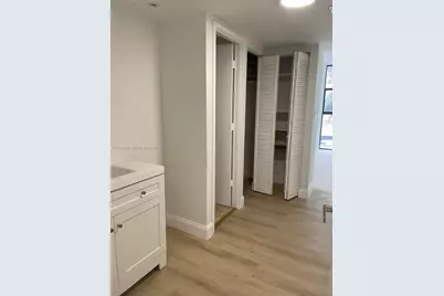 3731 N Country Club Dr #323, Aventura, FL 33180 - Photo 11