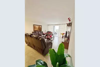 13953 Kendale Lakes Cir #410B, Miami, FL 33183 - Photo 3
