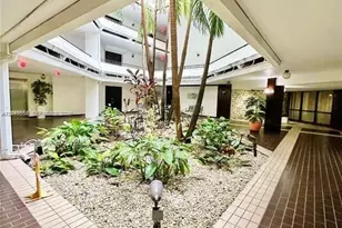 13953 Kendale Lakes Cir, Miami, FL 33183 - Photo 5