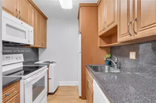 5055 NW 7th St, Miami, FL 33126 - Photo 3