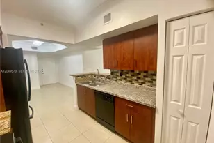 215 SW 117th Terrace, Pembroke Pines, FL 33025 - Photo 7