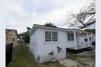 3062 NW 60th St, Miami, FL 33142 - Photo 11