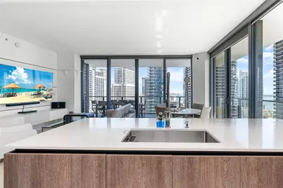88 SW 7th St #2401, Miami, FL 33130 - Photo 33