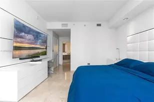 88 SW 7th St, Miami, FL 33130 - Photo 17
