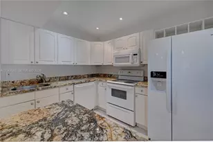 9858 NW 3rd St, Plantation, FL 33324 - Photo 17