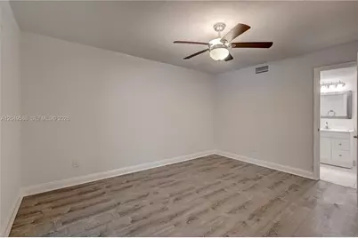 9858 NW 3rd St #9858, Plantation, FL 33324 - Photo 13