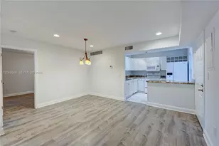 9858 NW 3rd St, Plantation, FL 33324 - Photo 13