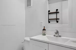 365 Fern Dr, Weston, FL 33326 - Photo 11