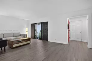 365 Fern Dr, Weston, FL 33326 - Photo 9