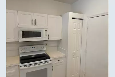 9064 NW 54th St #9064, Sunrise, FL 33351 - Photo 9