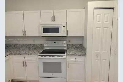 9064 NW 54th St #9064, Sunrise, FL 33351 - Photo 5