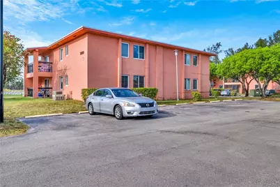2020 NW 119th St #1122, Miami, FL 33167 - Photo 3
