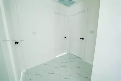 1112 NW 81st St, Miami, FL 33150 - Photo 37