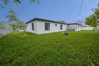 1112 NW 81st St, Miami, FL 33150 - Photo 27