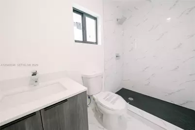 1112 NW 81st St, Miami, FL 33150 - Photo 19