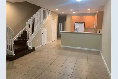 3102 NW 24th Way #18, Oakland Park, FL 33309 - Photo 1