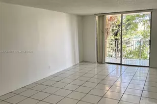 8511 NW 8th St, Miami, FL 33126 - Photo 3